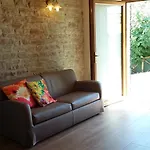 Al Monte 아파트 산 피에로 인 바뇨